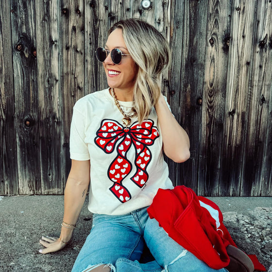 Bow heart tee