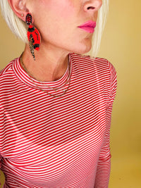 Bring the bling football earrings -red/ black