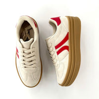 The gaze sneaker