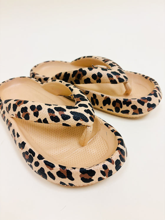 Frankie Leopard Flip flops