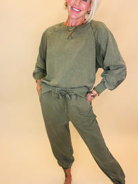 Midnight mineral lounge set olive