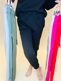 The all day ease joggers