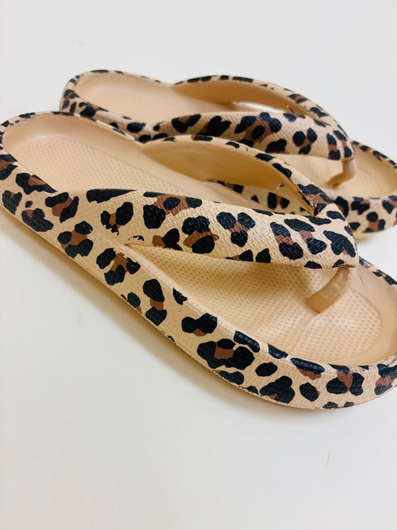 Frankie Leopard Flip flops