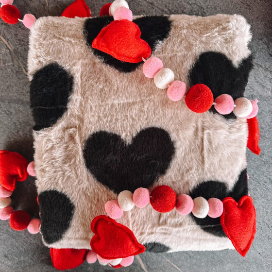 Black/ cream heart blanket