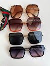 SO CHIC AND CLASSY SUNGLASSES/ AVAILABLE IN 2 COLORS