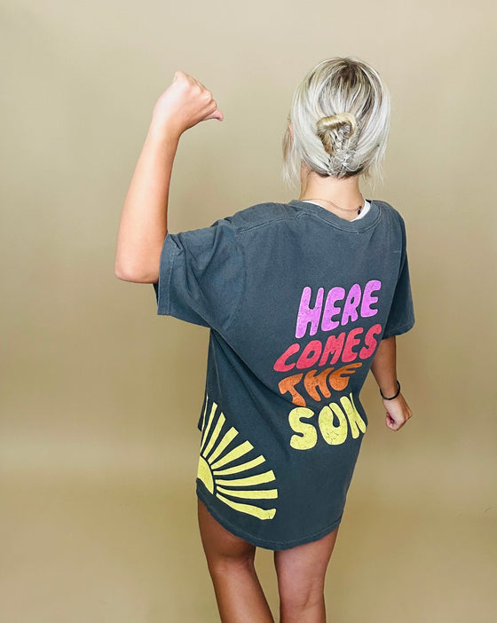 Here comes The sun Oversized Tee