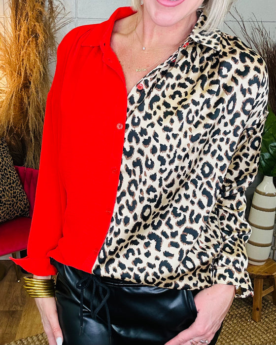 THE LANEY LEOPARD TOP/ AVAILABLE IN 2 COLORS