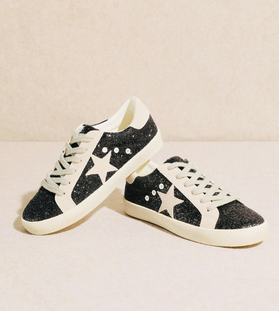 THE SKYLAR BLACK SNEAKERS