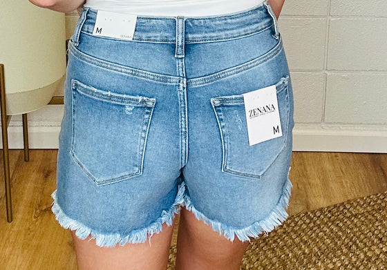 THE BETH BUTTON LIGHT WASH SHORTS