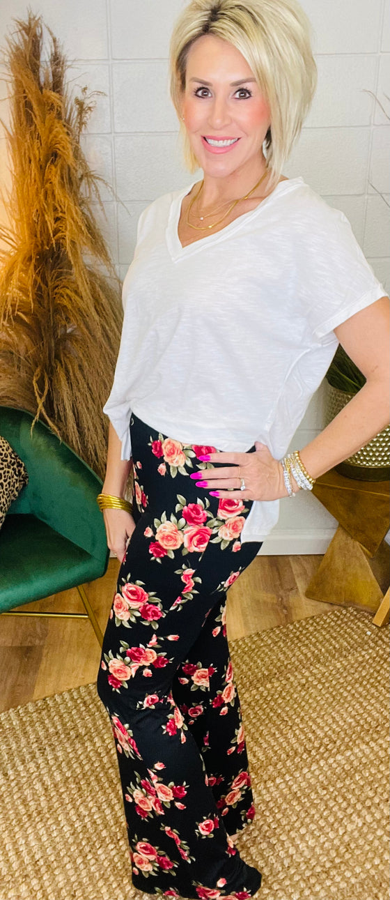 HOME FOR THE HOLIDAYS LOUNGE FLARE PANTS/ AVAILABLE IN 2 COLORS